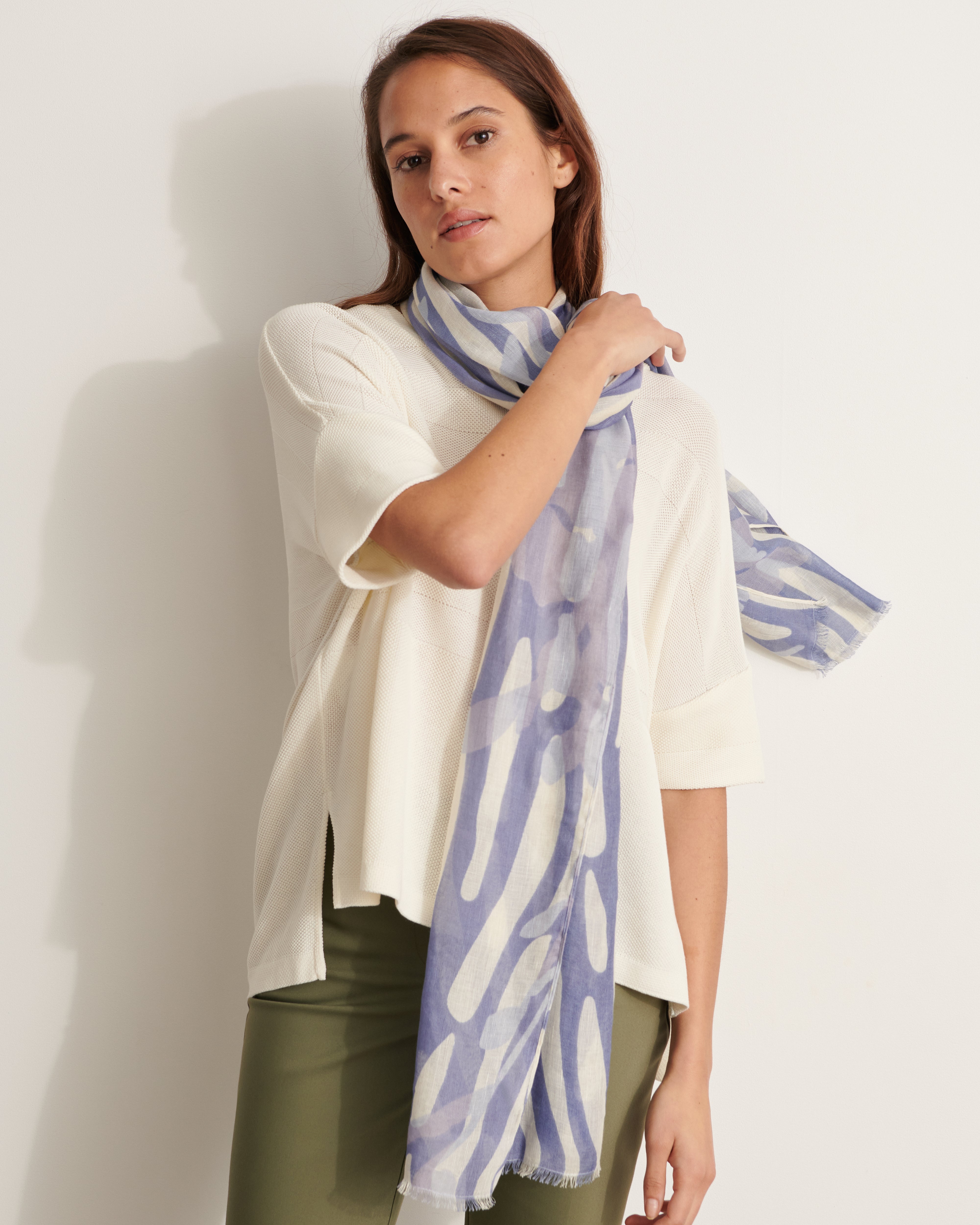 ECAMPE11/11168/630 printed stole