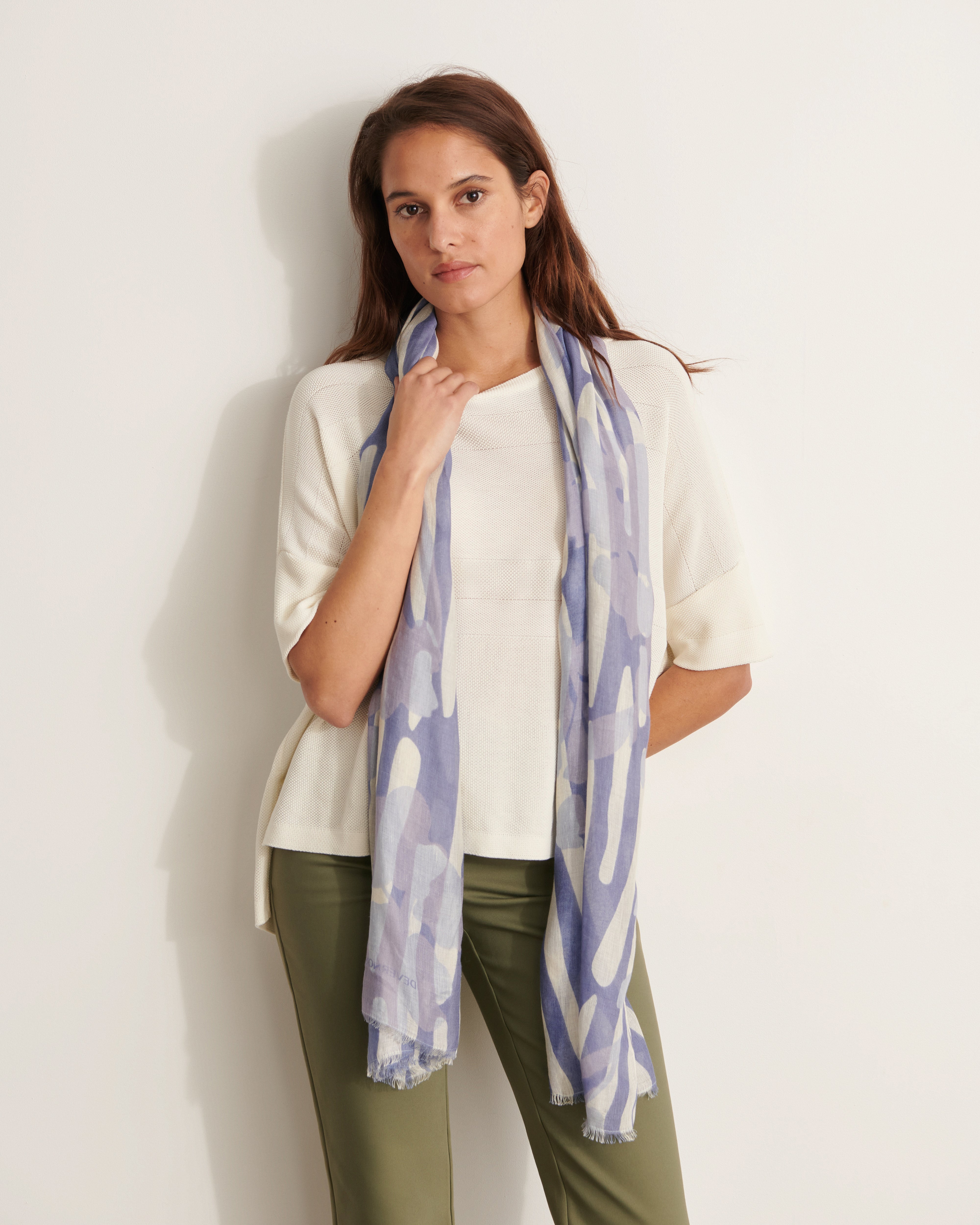 ECAMPE11/11168/630 printed stole