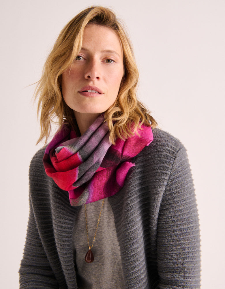 EMMA/88099/650 printed wool scarf