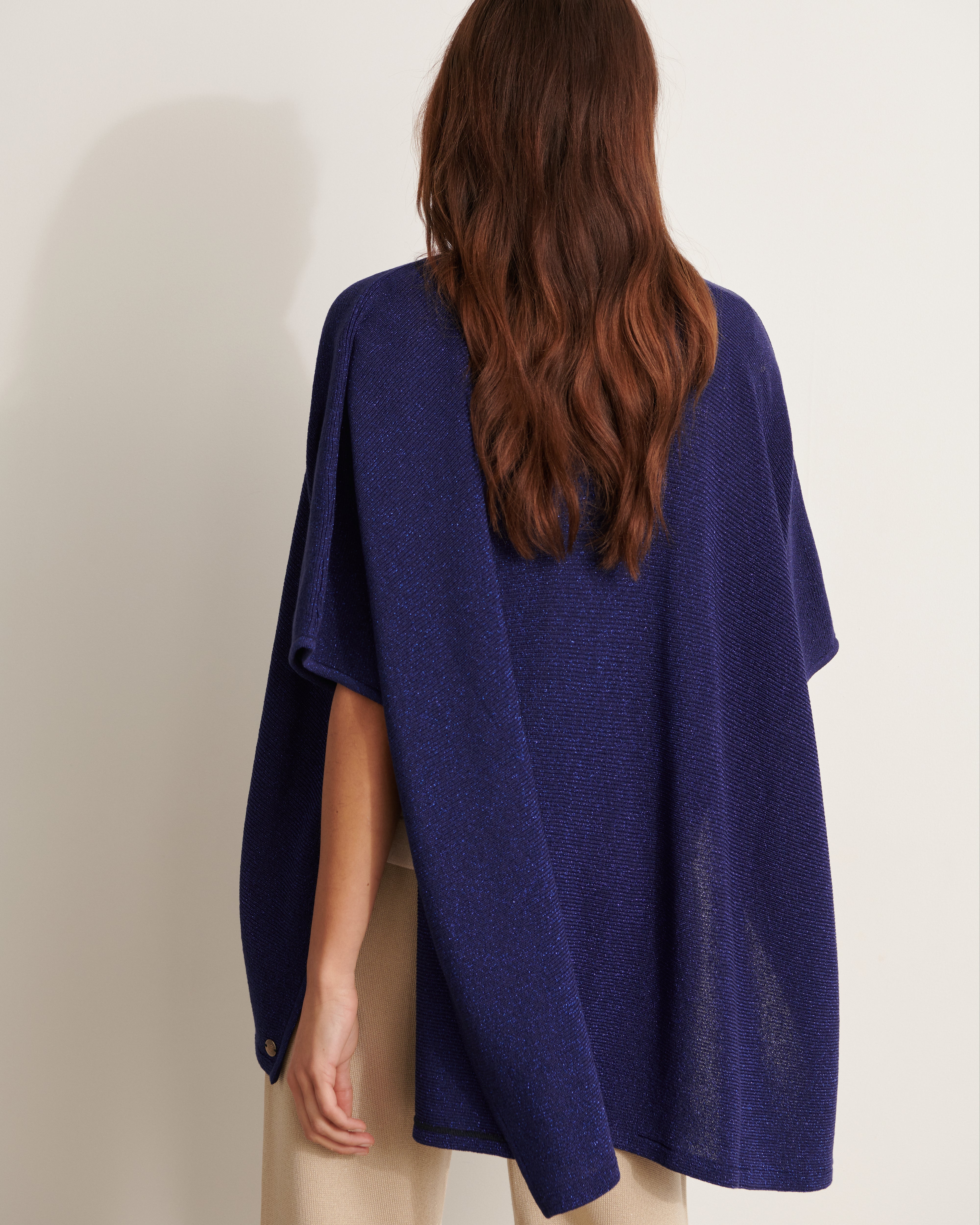 gilet poncho en maille irisée bleu